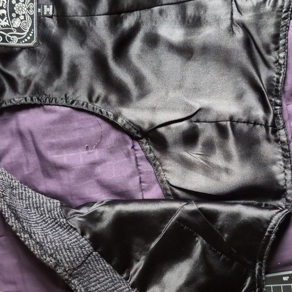 Cropped Vest - Picture 5 of 5